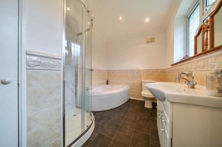 1420060-2-69a0925...