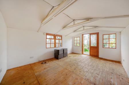 1437887-7-69cd5a5...