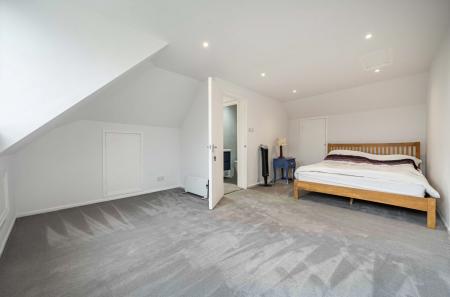 1437887-21-69cd5b...