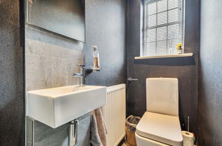 1437887-25-69cd5c...