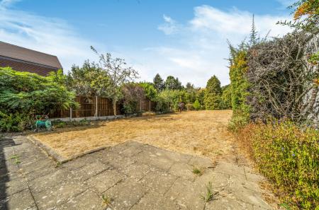 1510962-17-6a86db...