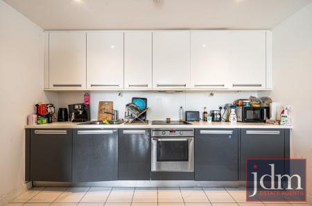 843d4d2d-ff34-447...