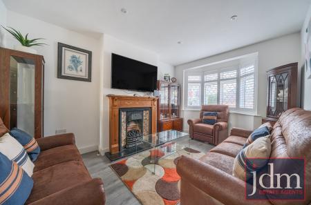 f0b81cf8-2bd7-4db...