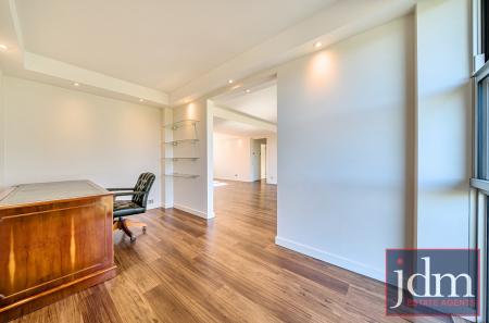 49586721-9064-457...