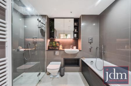 40b39175-eb5b-464...