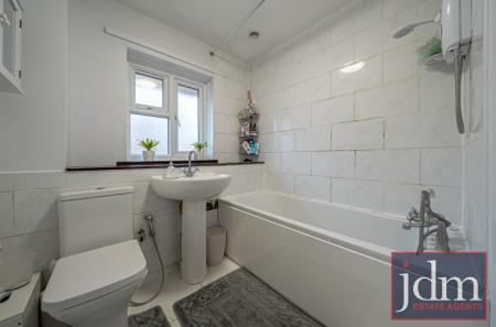 c3328bab-2c99-47f...