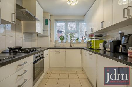 07c98bae-af9e-47d...