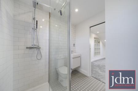 6d48f8f6-77b6-44c...