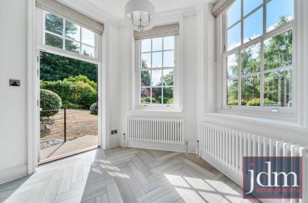 6fa0273a-f2eb-4a7...