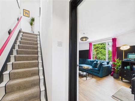 SIDE ENTRANCE HALLWAY