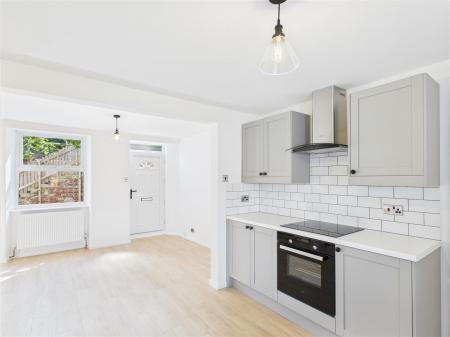 KITCHEN/DINER/LIVING AREA