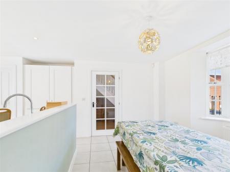 OPEN PLAN KITCHEN/BREAKFAST ROOM