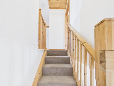 OPEN PLAN KITCHEN/LIVING