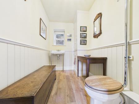 Guest Cloakroom