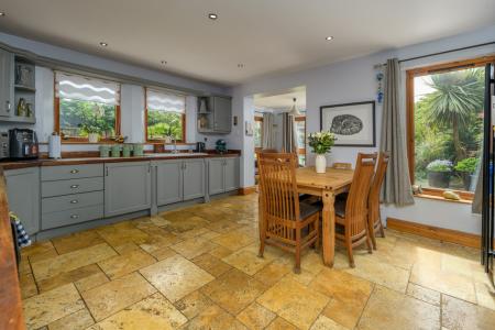 Kitchen-1