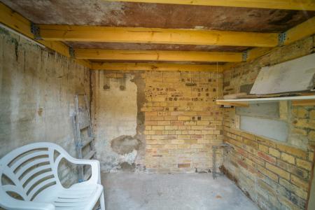 Photo 32