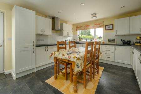 Kitchen-2