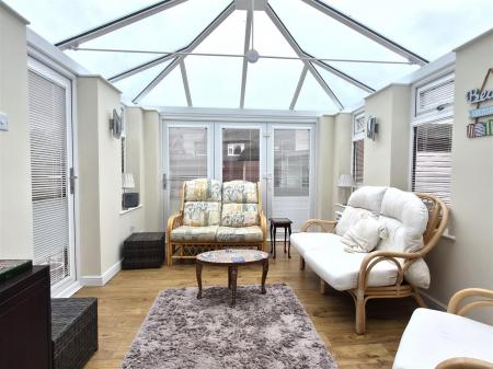 SUN LOUNGE/CONSERVATORY