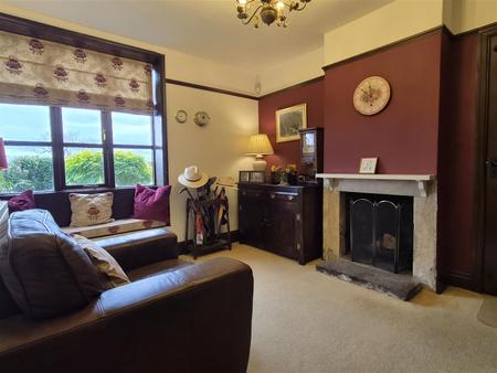 STUDY/CLOAKROOM