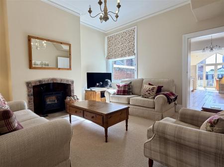 REAR SITTING ROOM