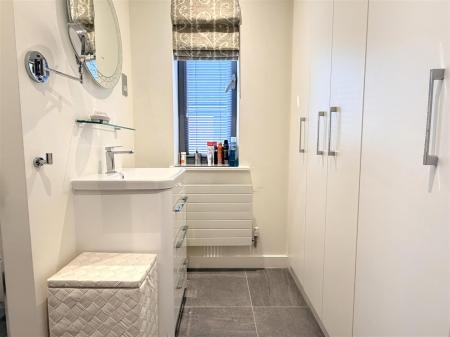 DRESSING ROOM