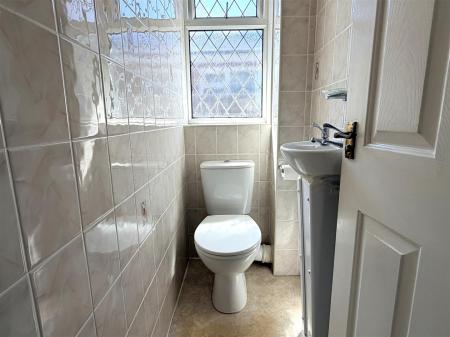 SEPARATE WC