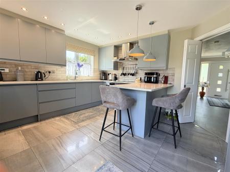 BREAKFAST KITCHEN