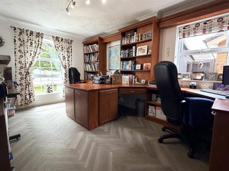 RECEPTION ROOM/STUDY