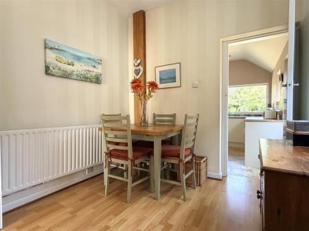 BREAKFAST ROOM