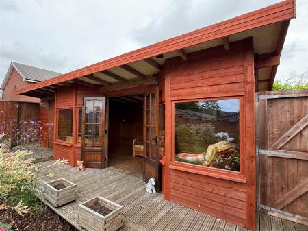 SUMMER HOUSE