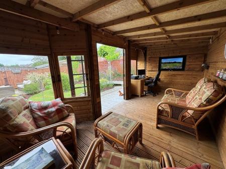 SUMMER HOUSE