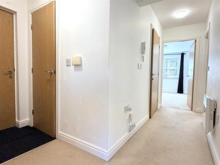 PRIVATE ENTRANCE HALLWAY