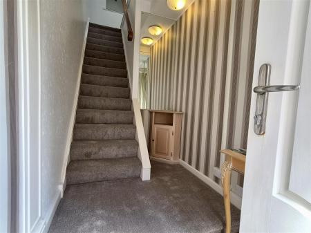 PRIVATE SELF CONTAINED ENTRANCE