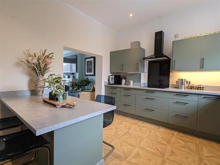 DINING-KITCHEN