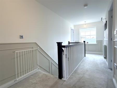 FIRST FLOOR LANDING