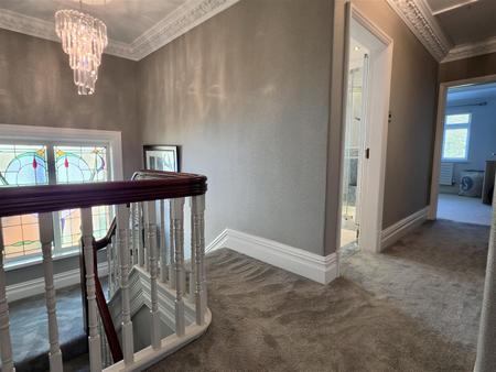 FIRST FLOOR LANDING