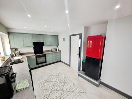 8aa863fb-20260417_11