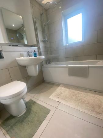Damson bathroom.jpeg