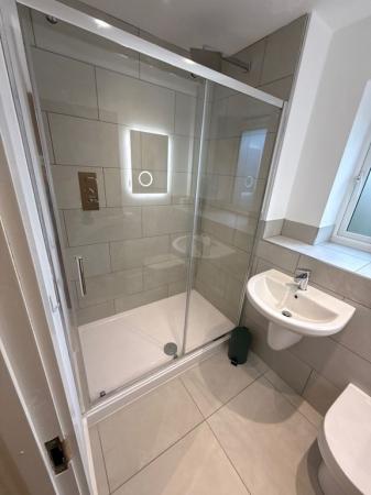 Ensuite - Damson