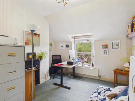 CAM03145G0-PR0498-STILL018.jpg