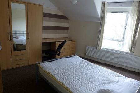 bedroom photo.jpg