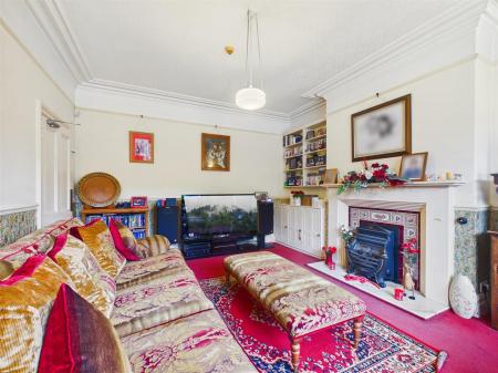CAM03145G0-PR0573-STILL005.jpg