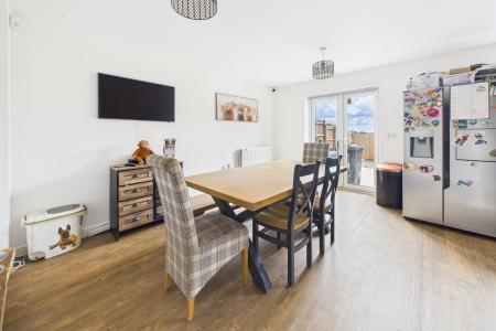 Kitchen/Dining Area