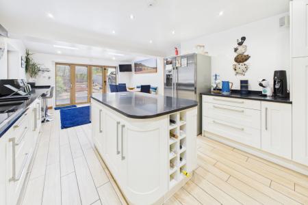 Kitchen / Dining