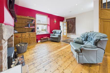 Lounge | Dining Area