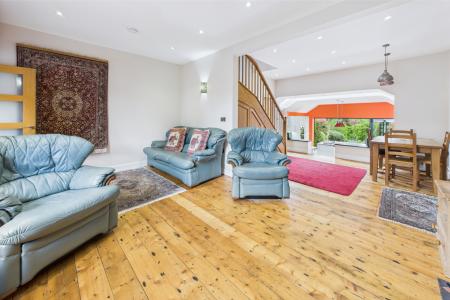 Lounge | Dining Area