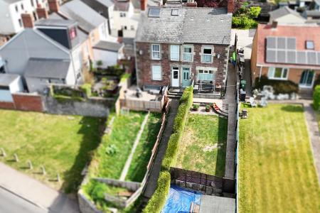 Front Aspect & Garden