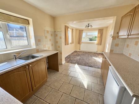 Kitchen/Dining Area