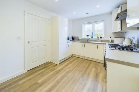 Kitchen | Dining Area