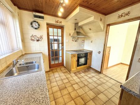 Kitchen | Dining Area